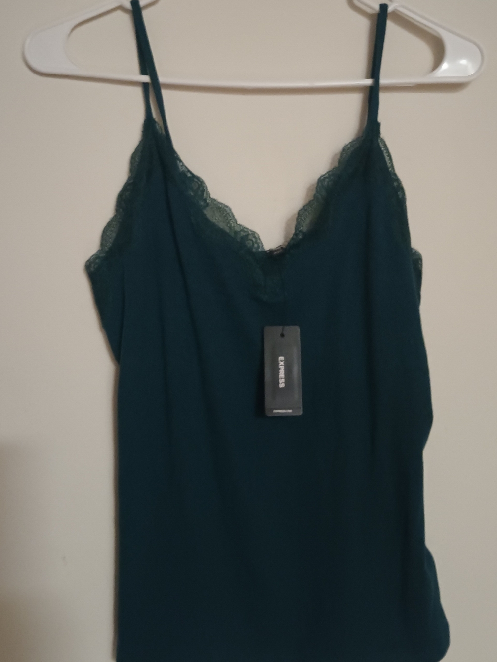 EXPRESS FITTING CAMISOLE